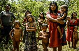 Tribo Pirahã: a cultura que está alterando a teoria da gramática universal.